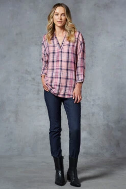 Check Overhead Collared Shirt 14 Check Overhead Collared Shirt -Mod Vanta Sales Store 22 08 12 BonMarche Day2 SHOT020 0922