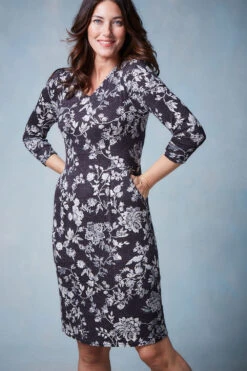 Floral Jersey Dress With Pockets -Mod Vanta Sales Store 22 11 15 BonMarche SS23 SHOT023 0136