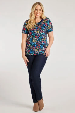 Short Sleeve Ditsy Flower Design Top -Mod Vanta Sales Store 900288453 alt1