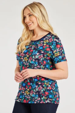 Short Sleeve Ditsy Flower Design Top -Mod Vanta Sales Store 900288453 alt4