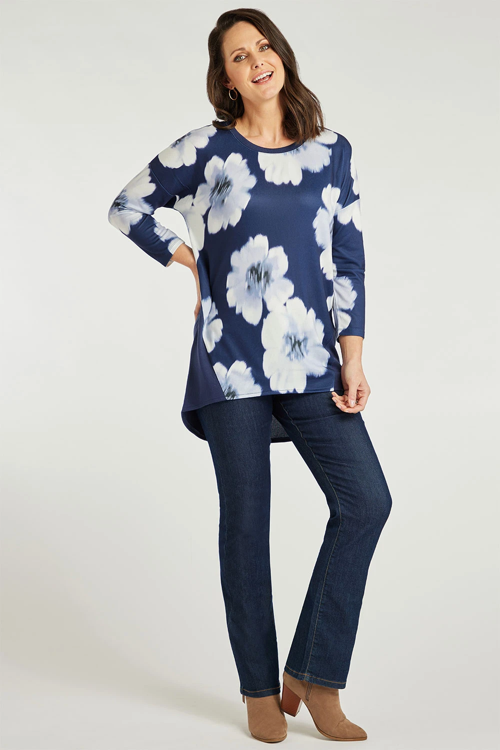 3/4 Sleeve Large Floral Print Soft Touch Tunic 9 3/4 Sleeve Large Floral Print Soft Touch Tunic - Image 7