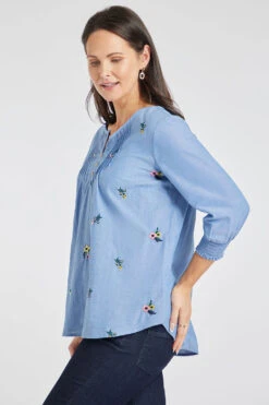 3/4 Sleeve Pintuck Embroidered Denim Shirt -Mod Vanta Sales Store 900291626 alt3