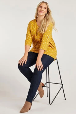 3/4 Sleeve Longline Spaced Ditsy Printed Tunic -Mod Vanta Sales Store 900291797 alt6