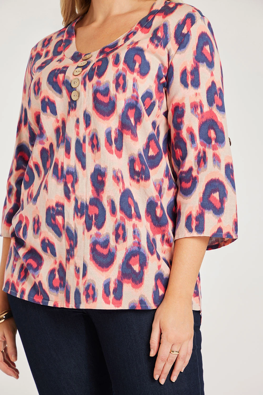 3/4 Sleeve Longline Animal Print Tunic 11 3/4 Sleeve Longline Animal Print Tunic - Image 9