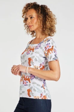 Short Sleeve Floral And Leopard Design Top -Mod Vanta Sales Store 900298244 alt3