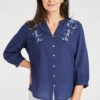 3/4 Sleeve Trailing Floral Embroidery Blouse -Mod Vanta Sales Store 900310153 alt3
