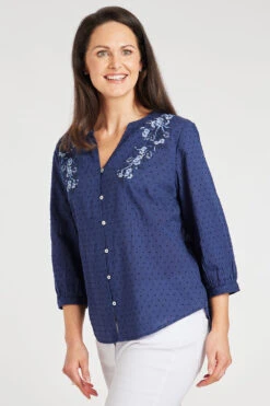 3/4 Sleeve Trailing Floral Embroidery Blouse -Mod Vanta Sales Store 900310153 alt4
