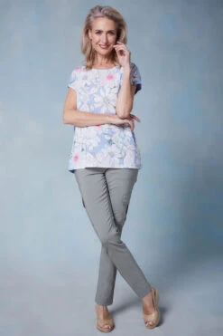 Short Sleeve Woven Floral Outline Top