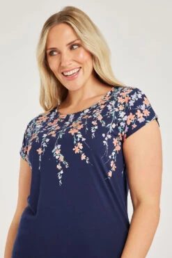 Short Sleeve Trailing Floral Design Top -Mod Vanta Sales Store 900313453 alt6