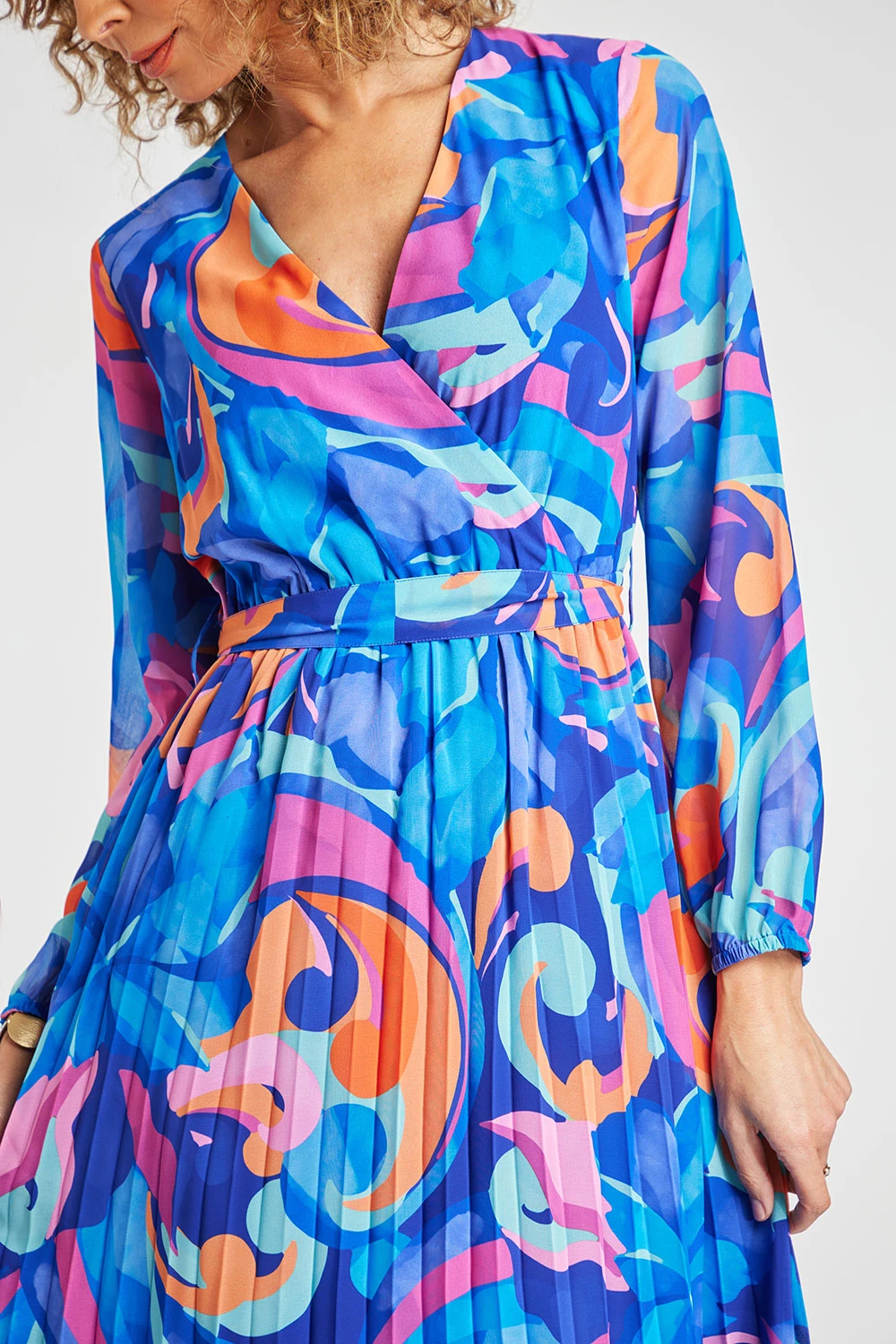 Floral Swirl Design Wrap Dress With Belt 10 Floral Swirl Design Wrap Dress With Belt - Image 8