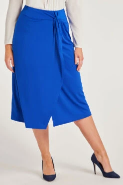 Plain Skirt With Knot Detail