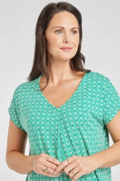 Short Sleeve Pleated Geo Diamond T-Shirt 13 Short Sleeve Pleated Geo Diamond T-Shirt -Mod Vanta Sales Store 900344131 alt5