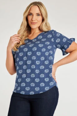 Short Frill Sleeve Leaf Tile Print V-Neck Top -Mod Vanta Sales Store 900346653 alt1