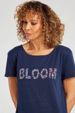 Short Sleeve Embroidered Bloom T-Shirt -Mod Vanta Sales Store 900347253 alt5