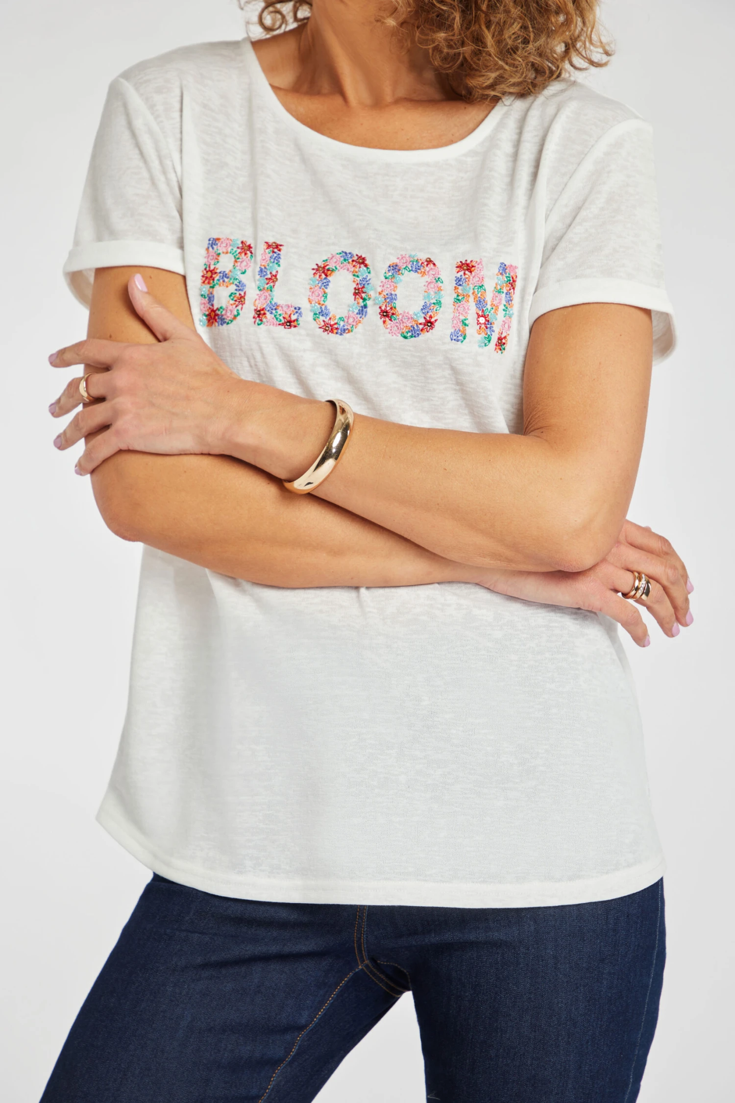 Short Sleeve Bloom Embroidered T-Shirt 8 Short Sleeve Bloom Embroidered T-Shirt - Image 6