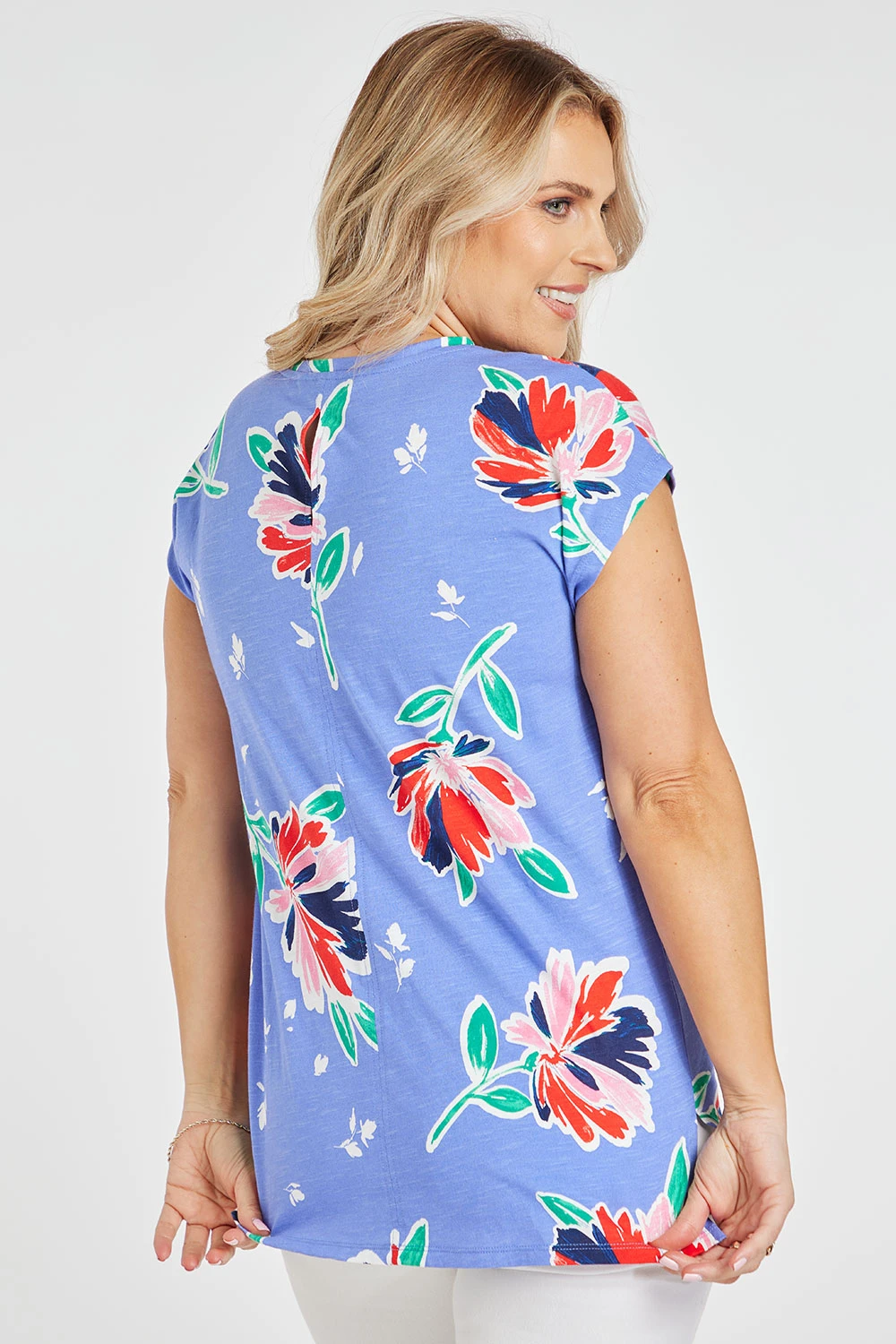 Short Sleeve Large Spaced Floral T-Shirt 6 Short Sleeve Large Spaced Floral T-Shirt - Image 4