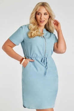 Short Sleeve Chambray Dress With Zip Detail 16 Short Sleeve Chambray Dress With Zip Detail -Mod Vanta Sales Store 900350902 alt1