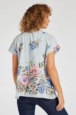 Short Sleeve Floral Design Top -Mod Vanta Sales Store 900356609 alt5