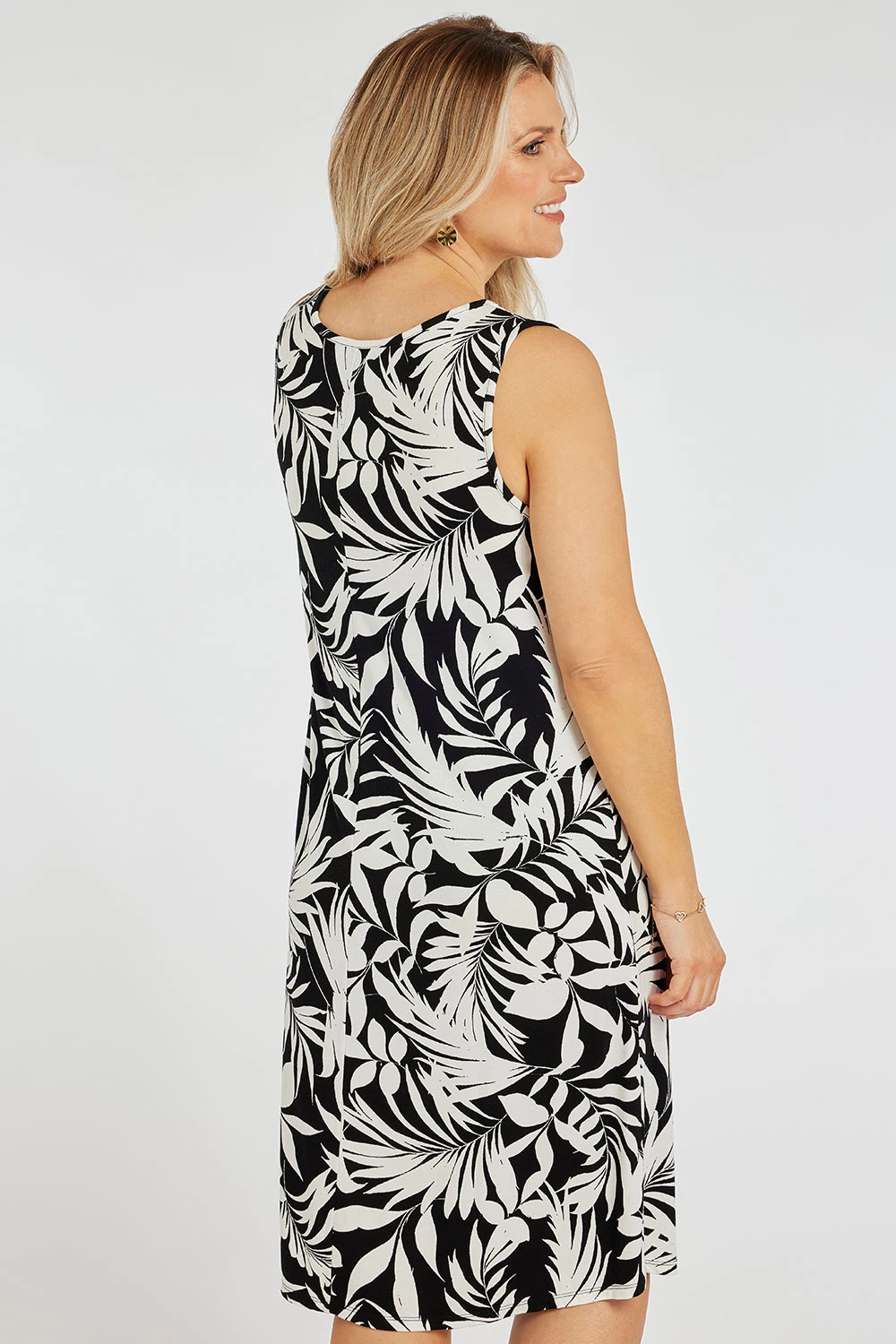Mono Palm Print Sleeveless Swing Dress 6 Mono Palm Print Sleeveless Swing Dress - Image 4