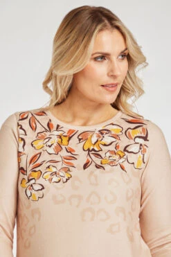 3/4 Sleeve Trailing Floral Top -Mod Vanta Sales Store 900382663 alt51