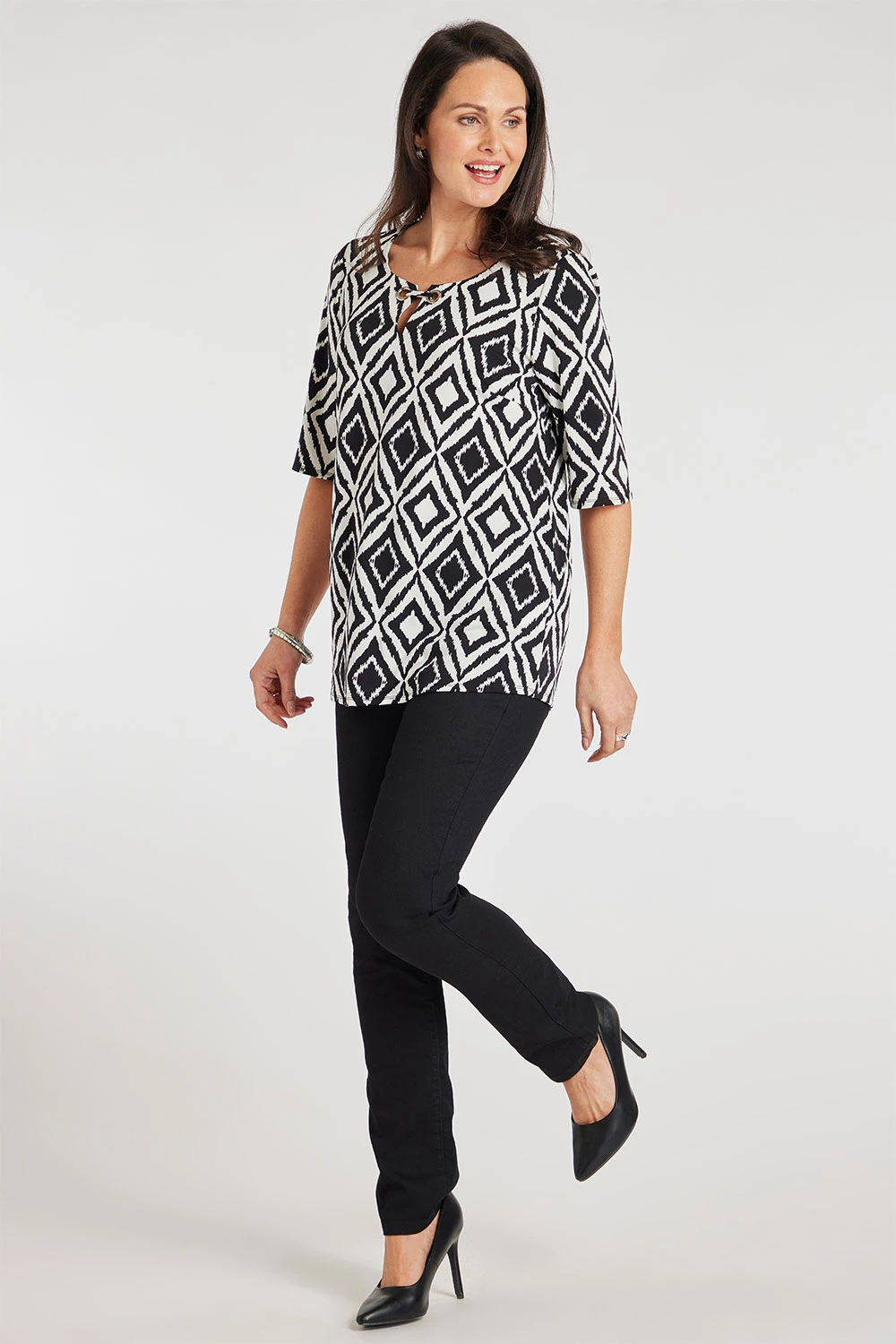 Short Sleeve Aztec Design Tunic 7 Short Sleeve Aztec Design Tunic - Image 5