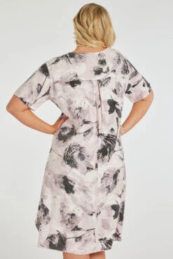 Short Sleeve Abstract Print Dress 11 Short Sleeve Abstract Print Dress -Mod Vanta Sales Store 900423863 alt4