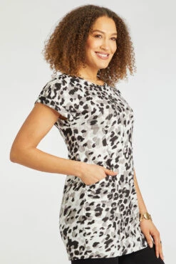Short Sleeve Animal Dash Print Tunic With Pockets -Mod Vanta Sales Store 900424707 alt4