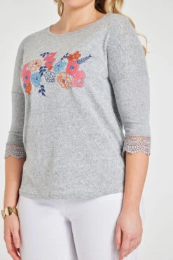 3/4 Sleeve Floral Design Top -Mod Vanta Sales Store 900426033 alt5