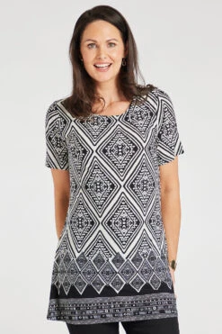 Short Sleeve Contrast Border Print Tunic