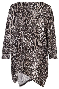 Stella Morgan - Long Sleeve Hanky Hem Animal Print Blouse -Mod Vanta Sales Store 900444433 alt2