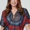 Stella Morgan - Short Sleeve Zip Neck Circle Print Top