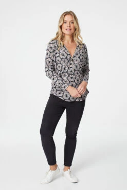 Stella Morgan - Long Sleeve Zip Neck Geo Print Top -Mod Vanta Sales Store 9004464 07201