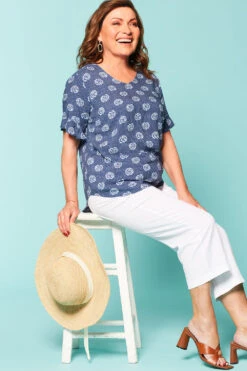 Short Frill Sleeve Leaf Tile Print V-Neck Top -Mod Vanta Sales Store BonMarche LorraineKelly SHOT005 078