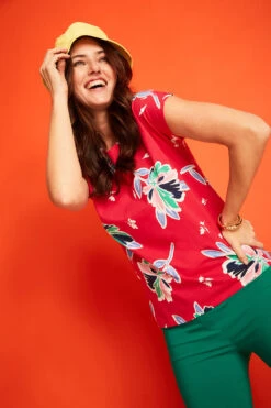 Short Sleeve Large Spaced Floral Print T-Shirt -Mod Vanta Sales Store BonMarche SS Day2 SHOT019 057