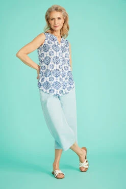 Sleeveless Tile Print Button Through Shirt -Mod Vanta Sales Store BonMarche SS SHOT020 062