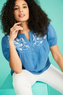 Embroidered Half Placket Overhead Shirt -Mod Vanta Sales Store BonMarche SS SHOT022 025