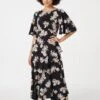 Izabel London – Floral Layered Hem Maxi Dress