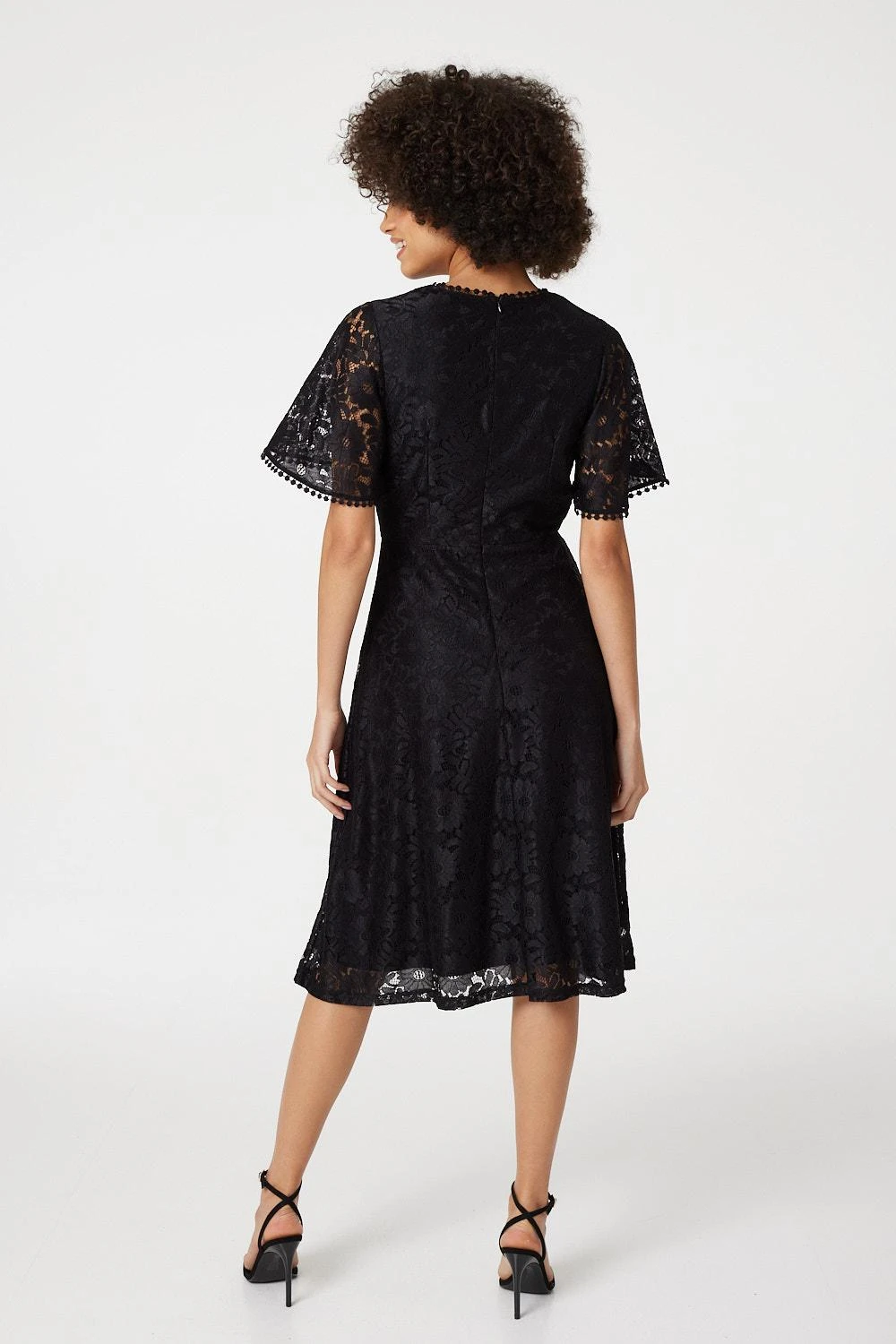 Izabel London – Lace Midi Skater Dress 5 Izabel London – Lace Midi Skater Dress - Image 3