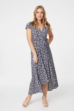 Izabel London – Ditsy Floral Wrap Tea Dress