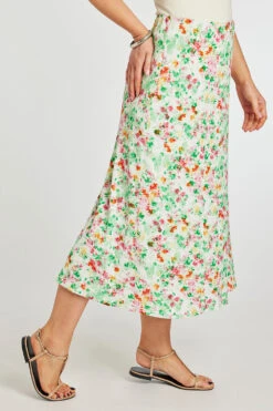 Textured Floral Panel Flippy Skirt -Mod Vanta Sales Store FLORALSKIRT alt31